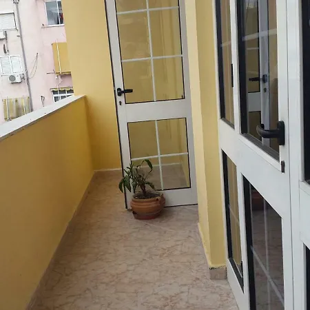 Tirana Apartment 公寓