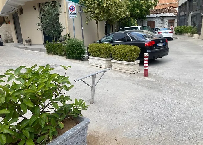 Διαμέρισμα Tirana Apartment *